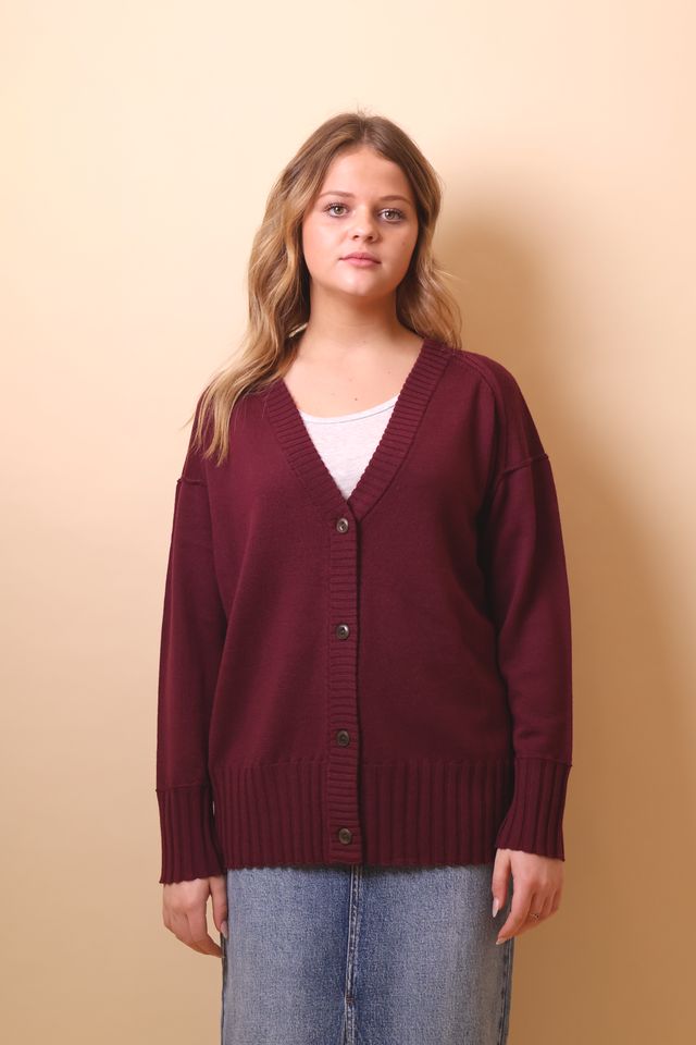 Yarnsmith Onyx Cardigan Merino Maroon