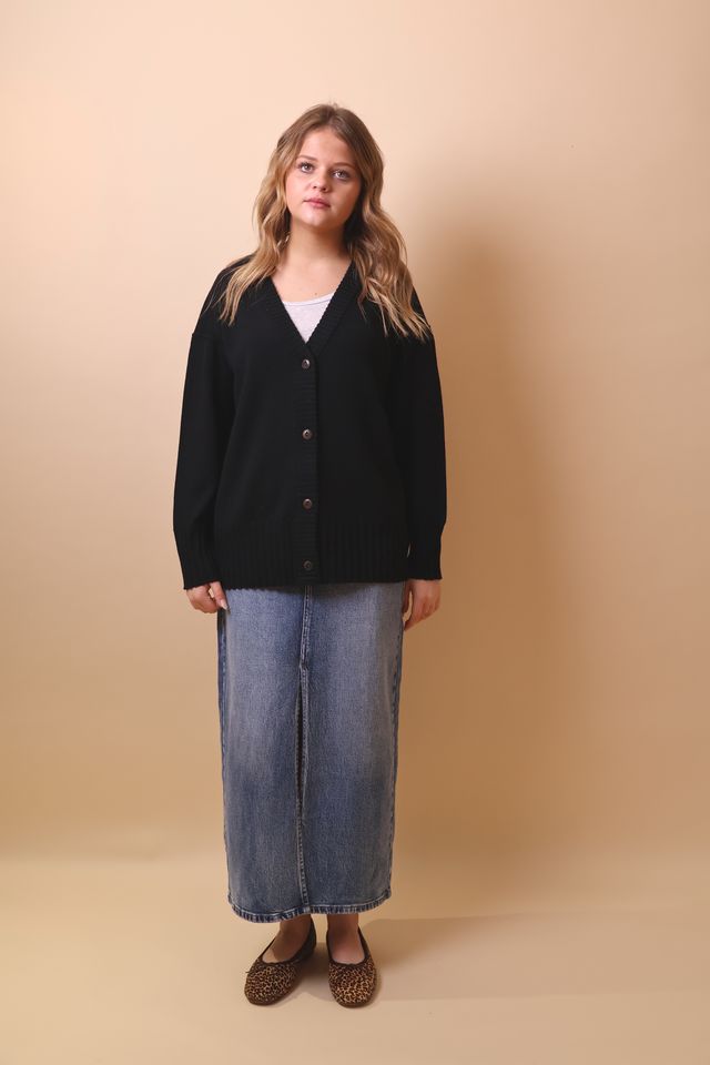 Yarnsmith Onyx Cardigan Merino Black